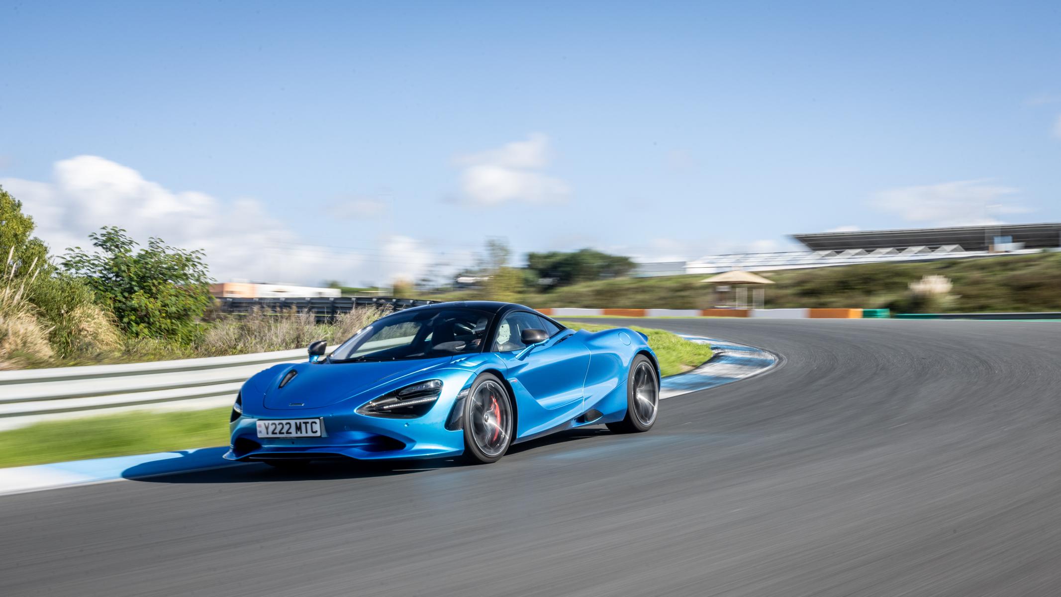 Read more about the article NEW McLaren 750S 2024 – TRACKday mit 750 PS